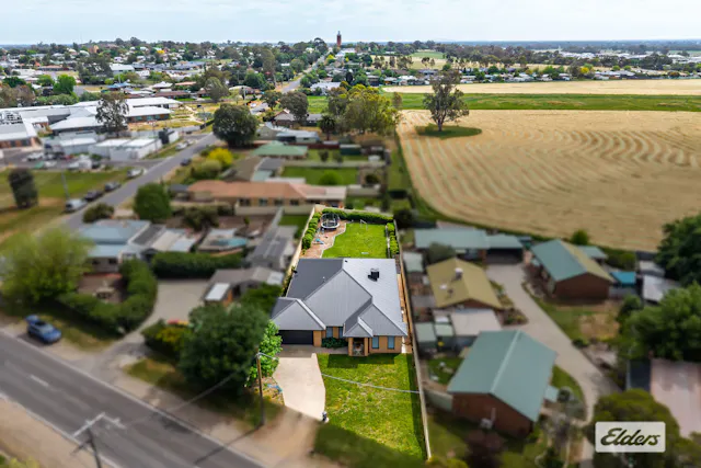 19 Main Street — photo from Elders Real Estate Albury/Wodonga