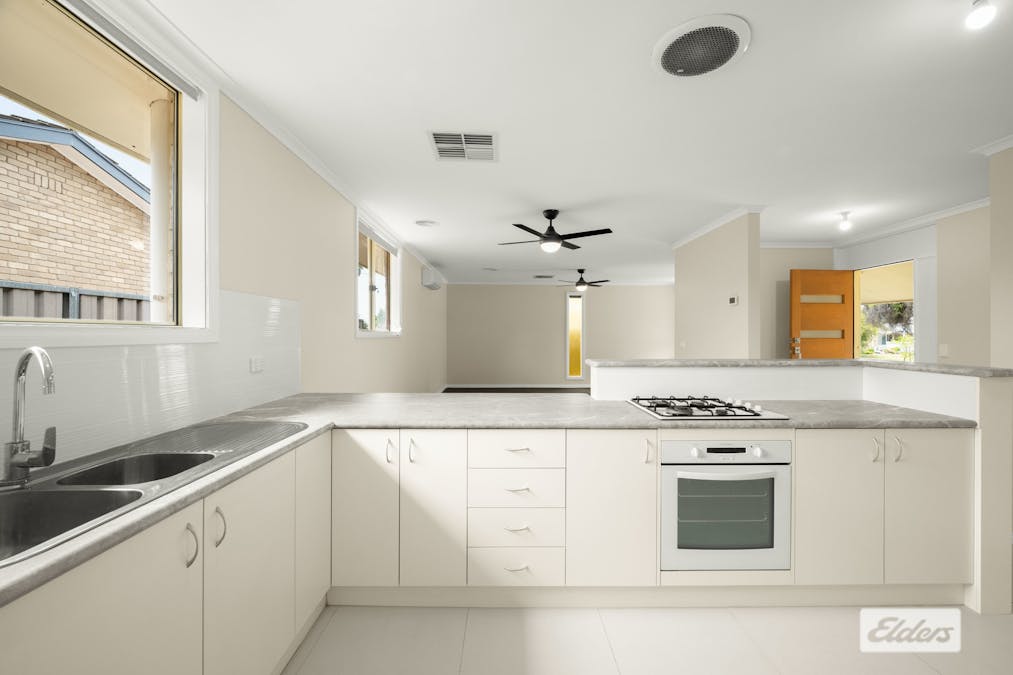 523 Margaret Place, Lavington, NSW, 2641 - Image 2