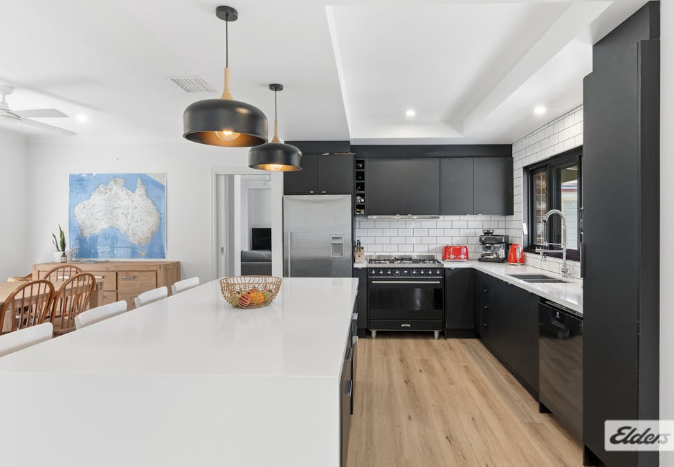 9 Pell Street, Howlong, NSW, 2643 - Image 3