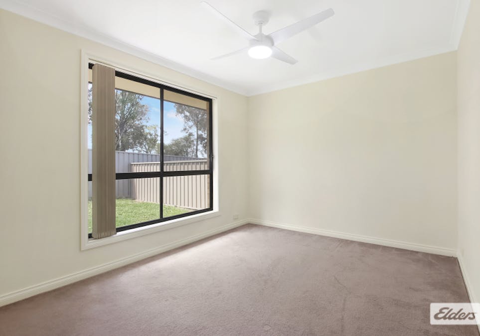 2/24 Dillagar Place, Springdale Heights, NSW, 2641 - Image 5