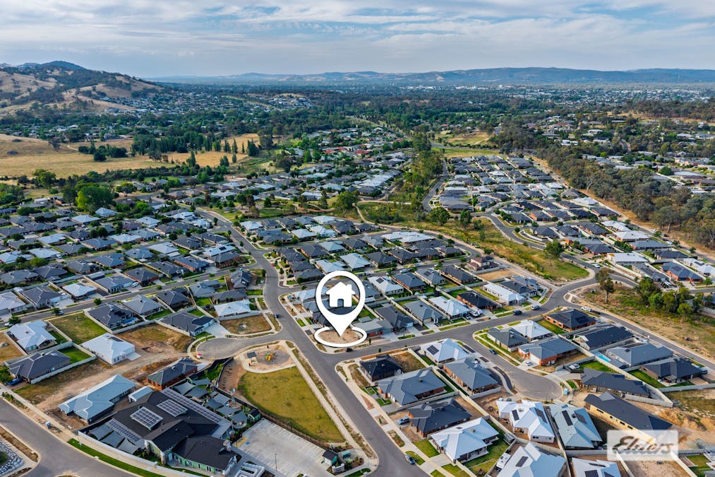 33 Cardiff Drive, Wodonga, VIC, 3690 - Image 2