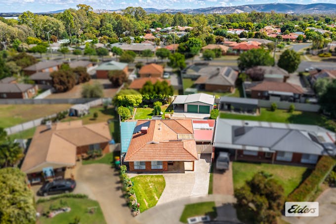 11 Sonia Court, West Wodonga, VIC, 3690 - Image 1
