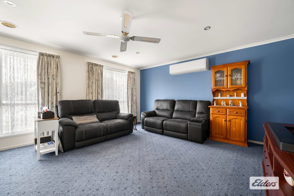 11 Sonia Court, West Wodonga, VIC, 3690 - Image 4