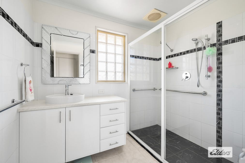 11 Sonia Court, West Wodonga, VIC, 3690 - Image 11