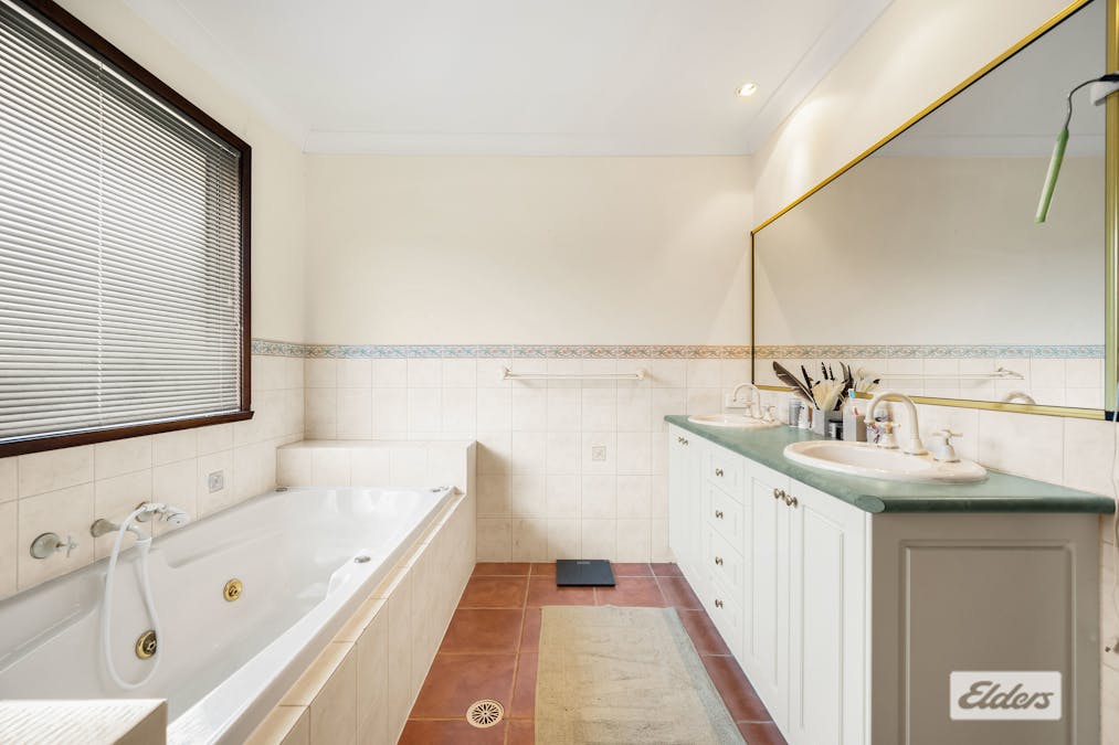 1078 Bunton Street, North Albury, NSW, 2640 - Image 13