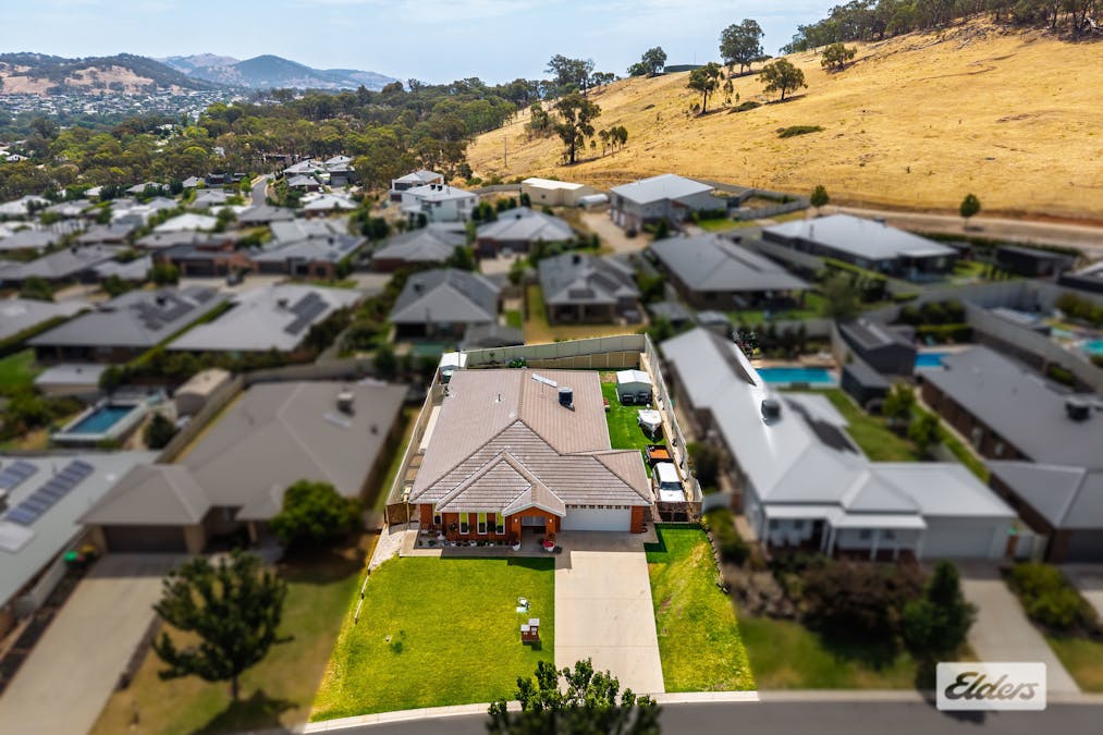 11 Dempster Place, Leneva, VIC, 3691 - Image 17