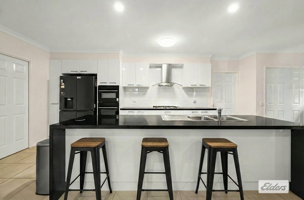 11 Dempster Place, Leneva, VIC, 3691 - Image 5