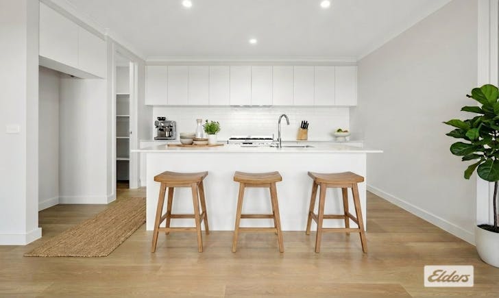 56 Jennings Boulevard, Leneva, VIC, 3691 - Image 1