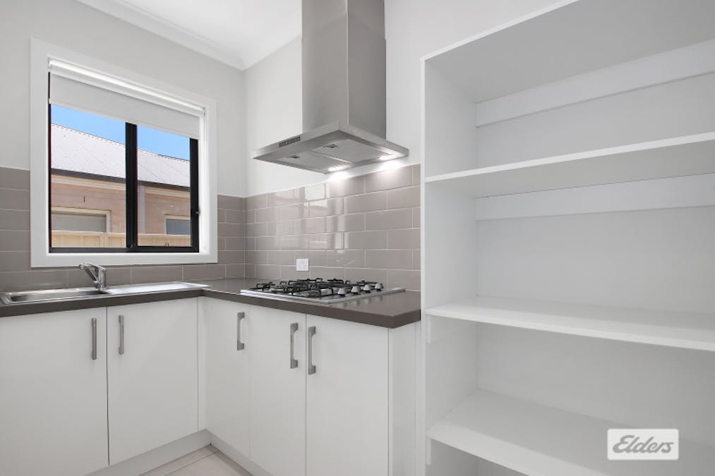 42 Ruthven Circuit, Wodonga, VIC, 3690 - Image 6