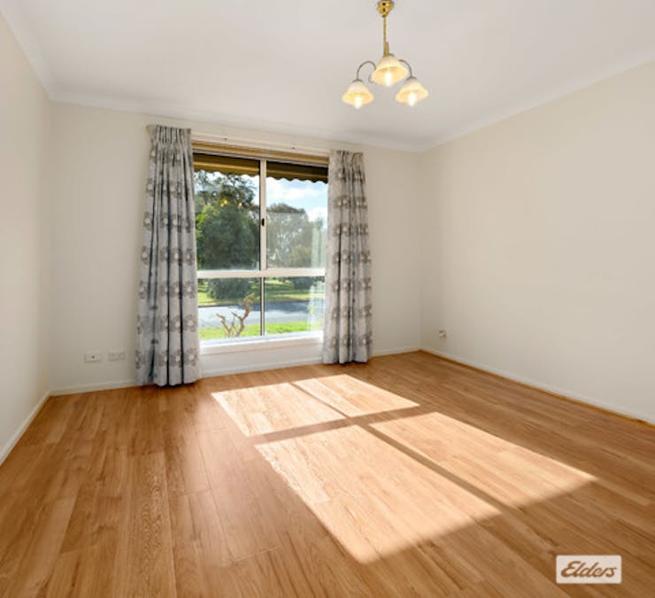 8 MacPherson Street, Wodonga, VIC, 3690 - Image 5