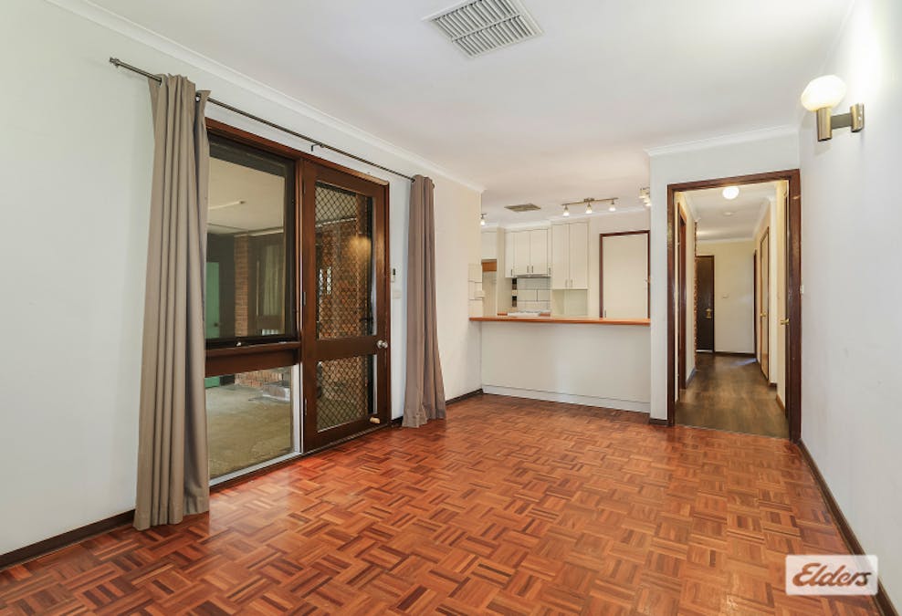 402 Dale Crescent, Lavington, NSW, 2641 - Image 4