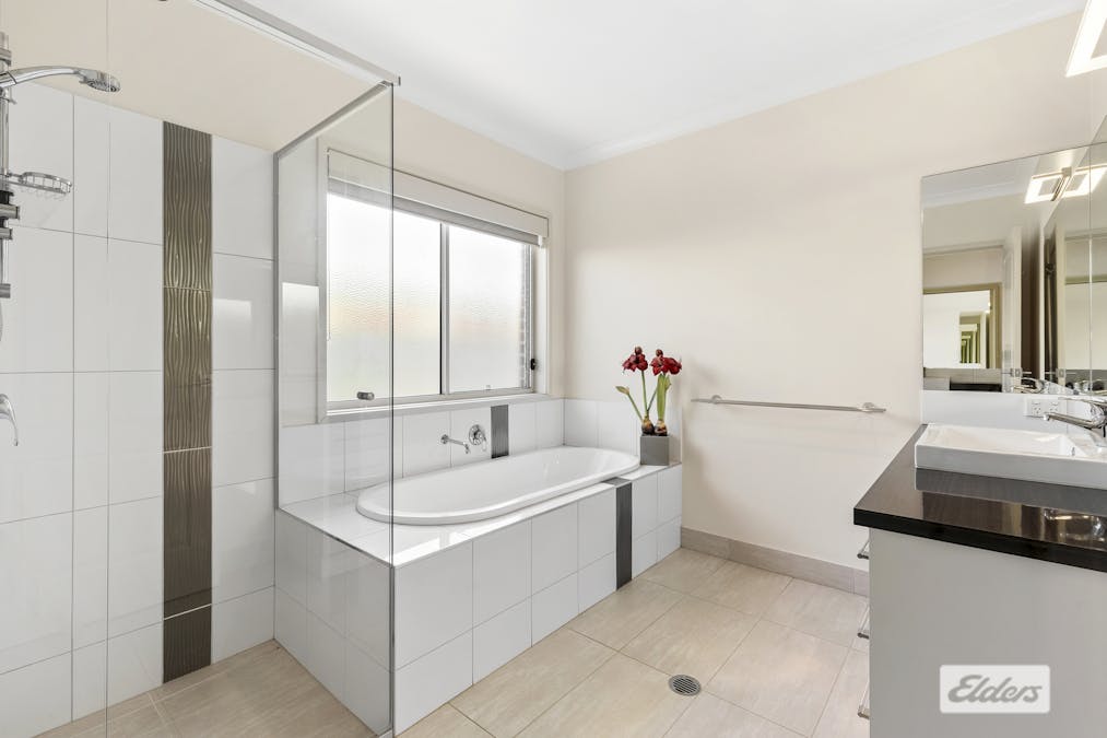 35 Douglas Street, Rutherglen, VIC, 3685 - Image 6