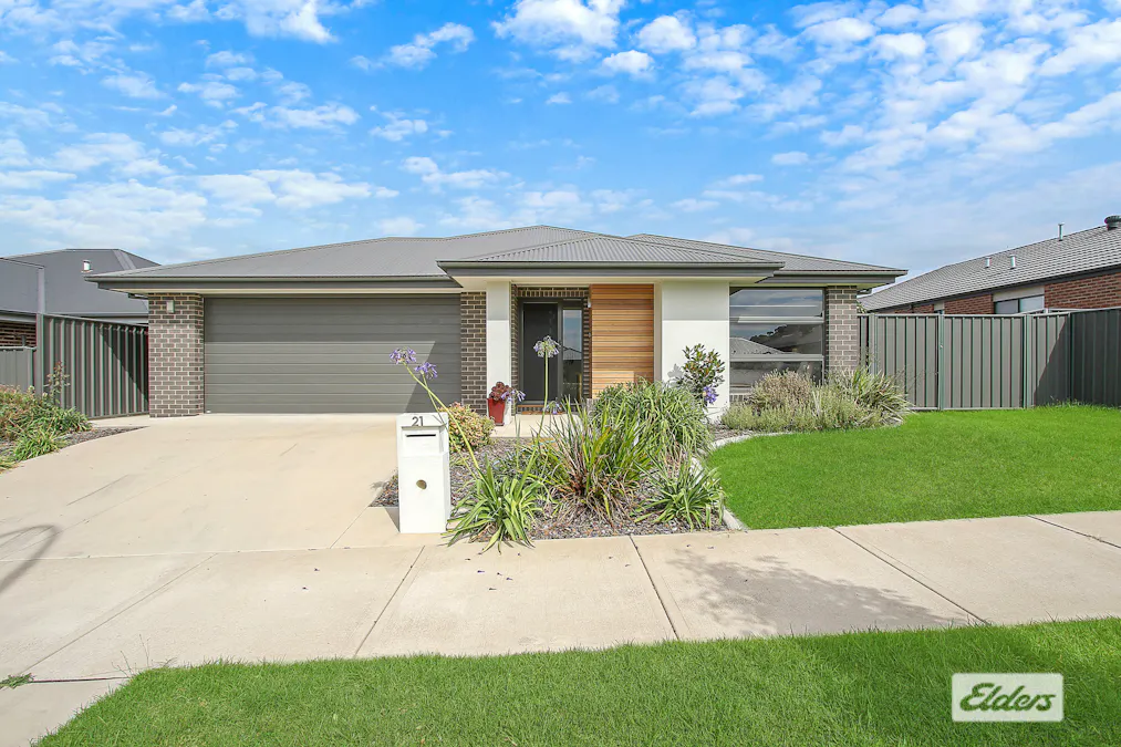 21 Hampshire Boulevard , Leneva, VIC, 3691 - Image 1