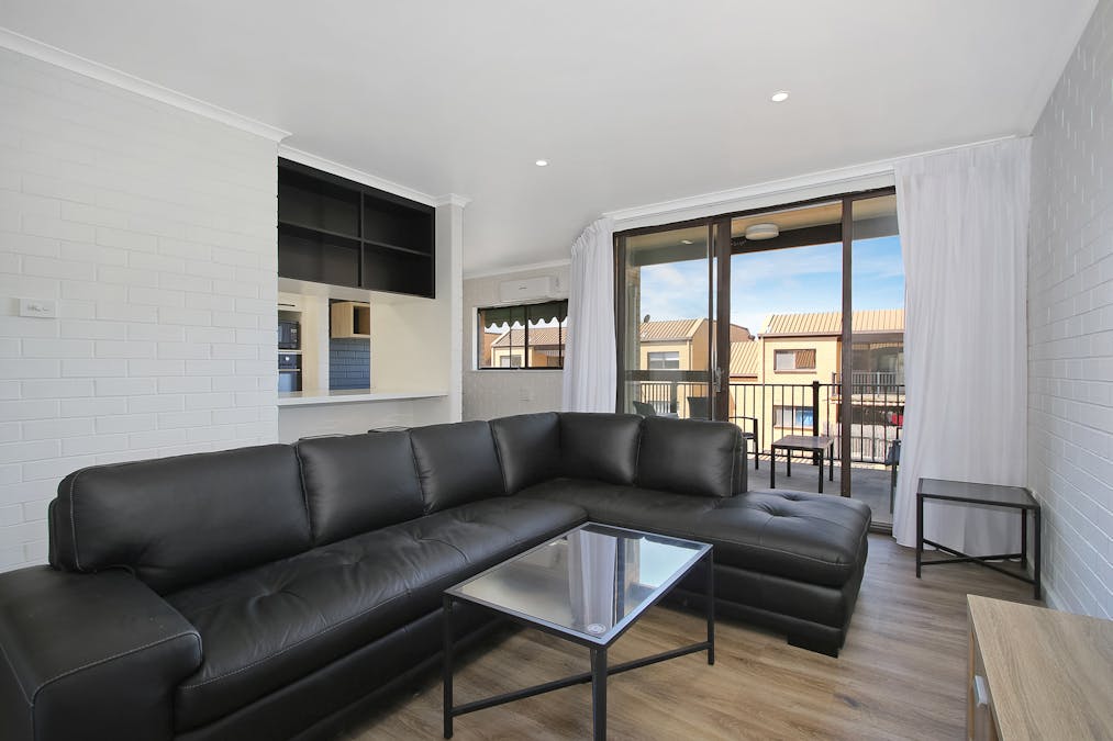 23/429 McDonald Road, Lavington, NSW, 2641 - Image 3