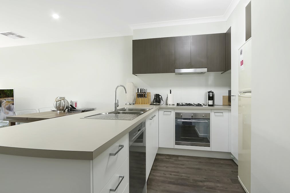 876 Frauenfelder Street, Albury, NSW, 2640 - Image 5