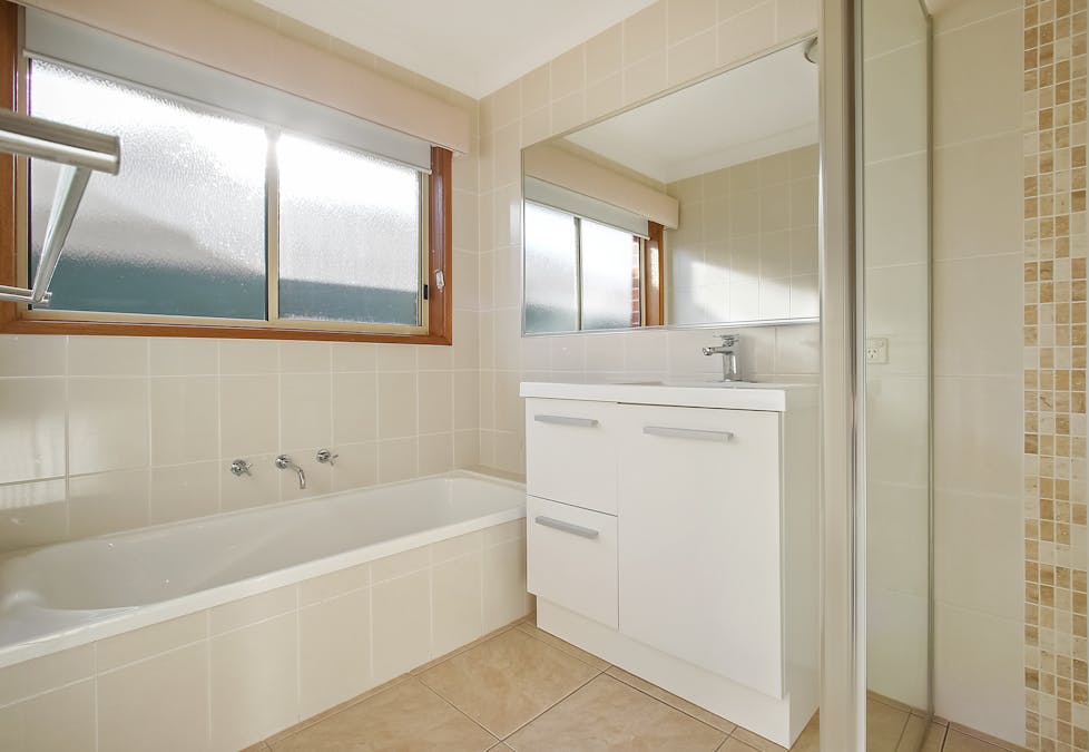 48 Saville Avenue, Lavington, NSW, 2641 - Image 6
