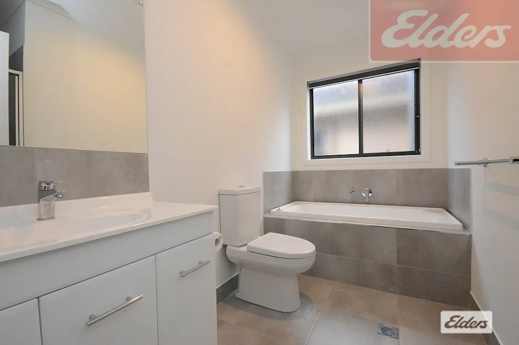 878 Frauenfelder Street, Albury, NSW, 2640 - Image 4