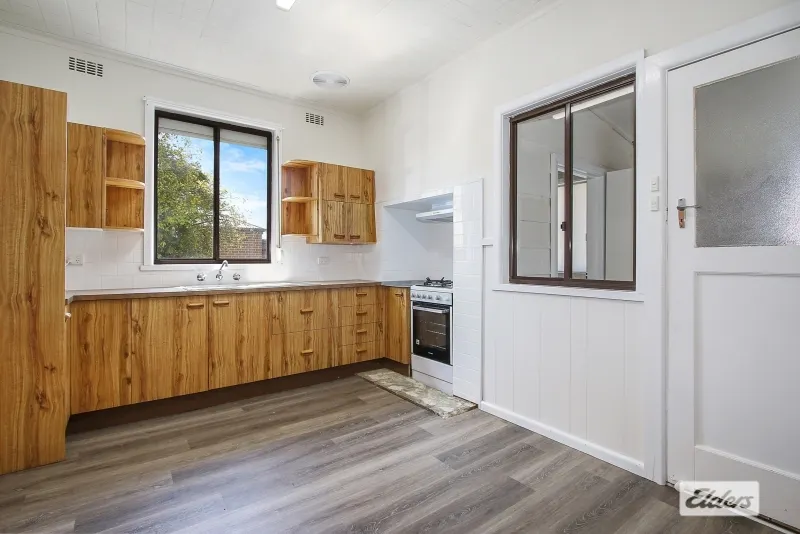 96 Mitchell Street — photo 4 of 6