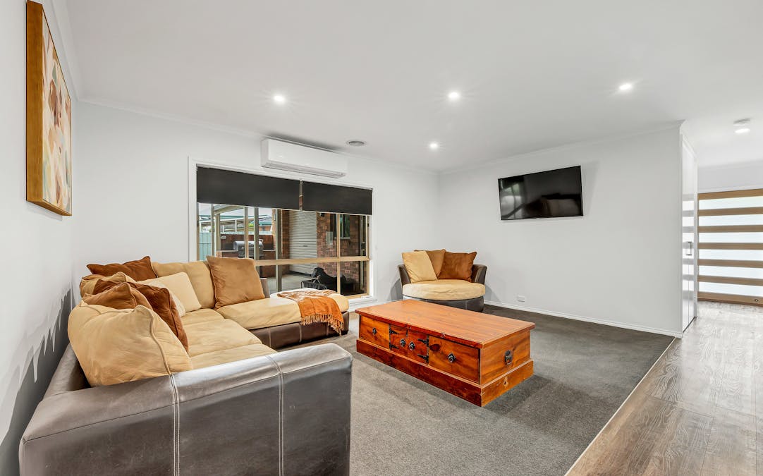 2 Fraser Court, Wodonga, VIC, 3690 - Image 2