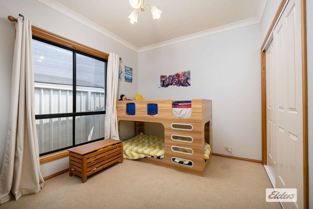 2 Lucas Court, West Wodonga, VIC, 3690 - Image 5