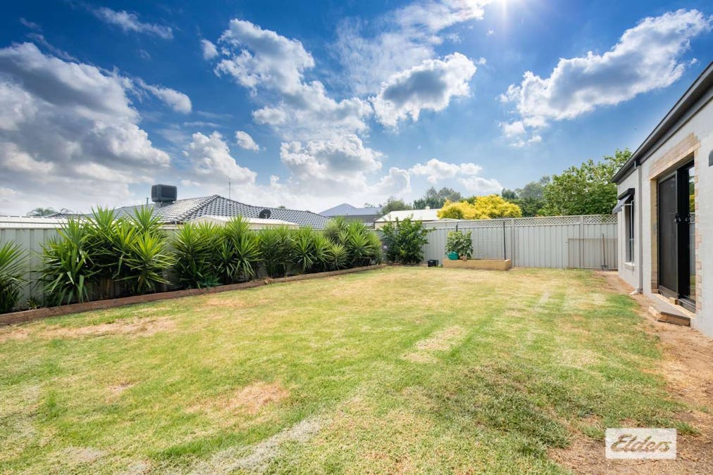 2 Lucas Court, West Wodonga, VIC, 3690 - Image 11