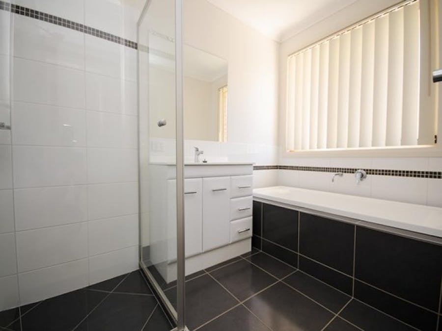 9/833 Watson Street, Albury, NSW, 2640 - Image 4