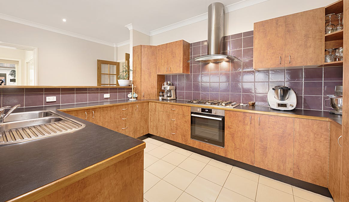 18 Jevington Drive, Wodonga, VIC, 3690 - Image 3