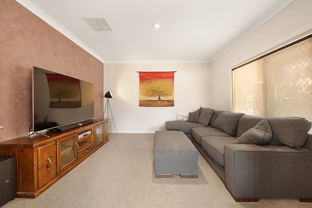 18 Jevington Drive, Wodonga, VIC, 3690 - Image 6