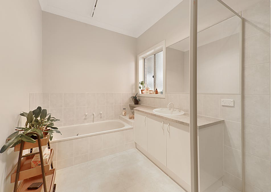 18 Jevington Drive, Wodonga, VIC, 3690 - Image 12