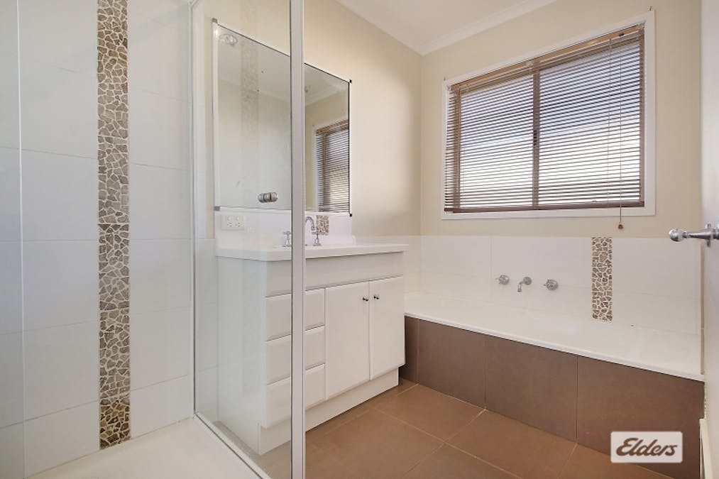 8 Thrush Court, Wodonga, VIC, 3690 - Image 6