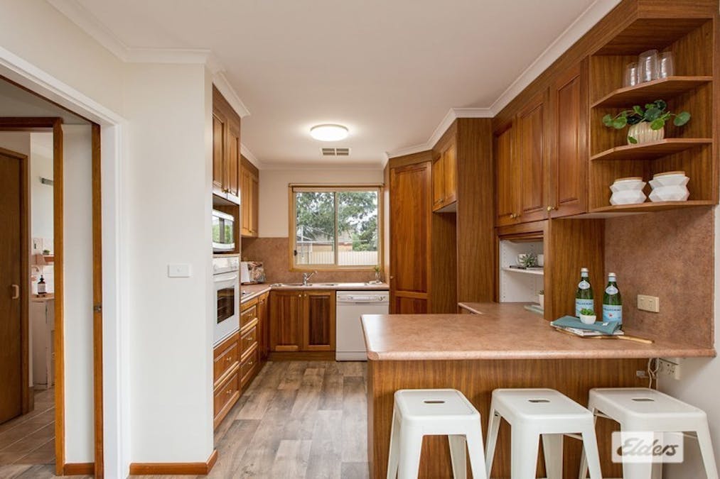 1036 Calimo Street, North Albury, NSW, 2640 - Image 2