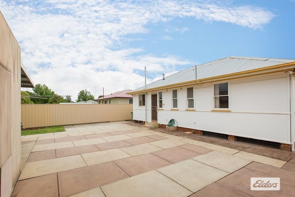 1036 Calimo Street, North Albury, NSW, 2640 - Image 11