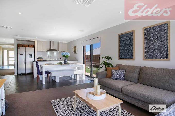 25 Gurney Crescent, Wodonga, VIC, 3690 - Image 2