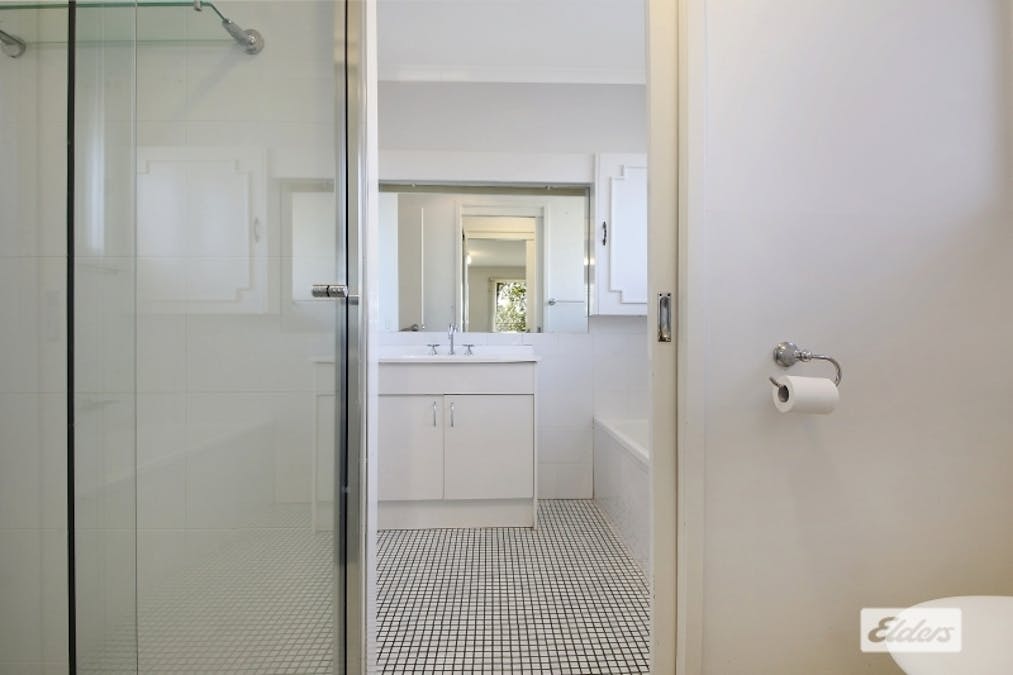 6 Amaroo Crescent, Wodonga, VIC, 3690 - Image 5
