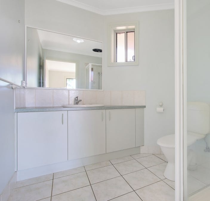 2/212 Lawrence Street, Wodonga, VIC, 3690 - Image 5