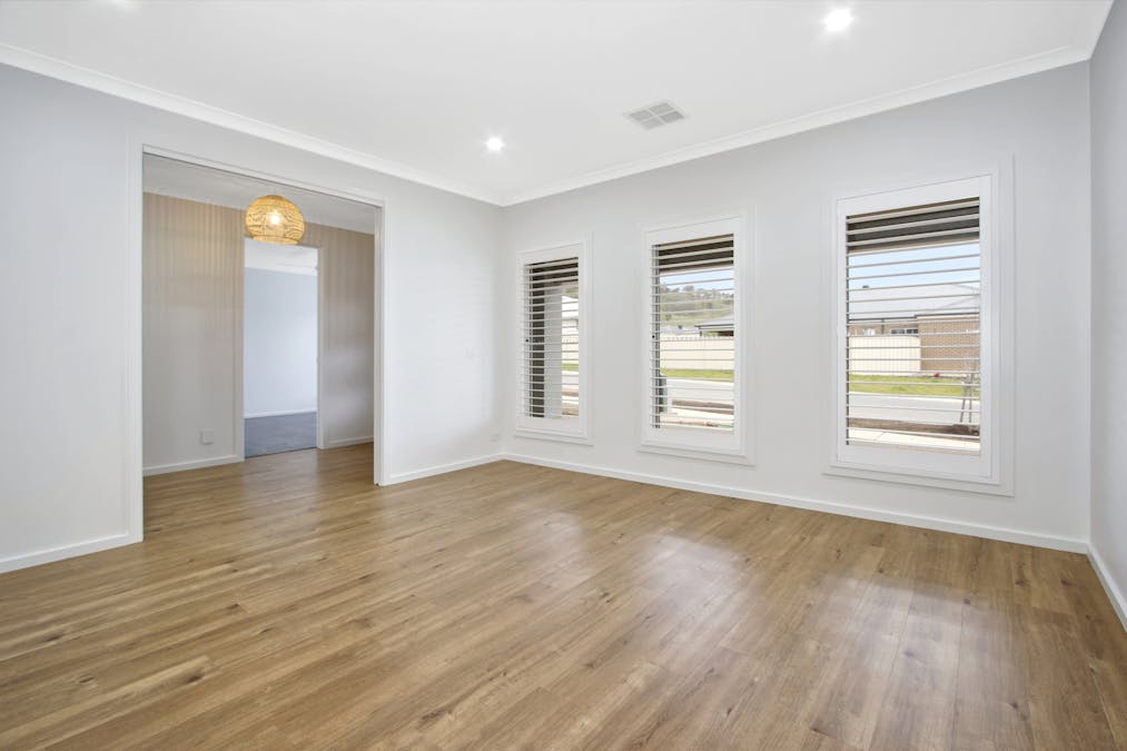 3 Dartnell Crescent, Wodonga, VIC, 3690 - Image 2