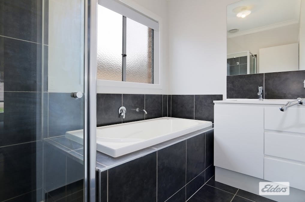 27 Maygar Avenue, Wodonga, VIC, 3690 - Image 7