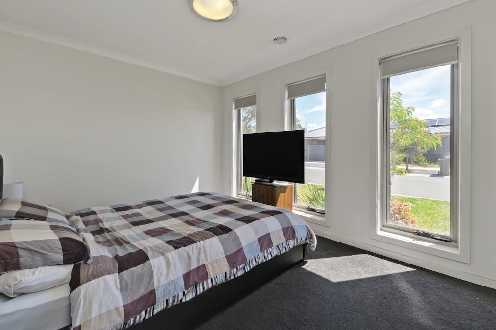 18 Derrick Street, Wodonga, VIC, 3690 - Image 8