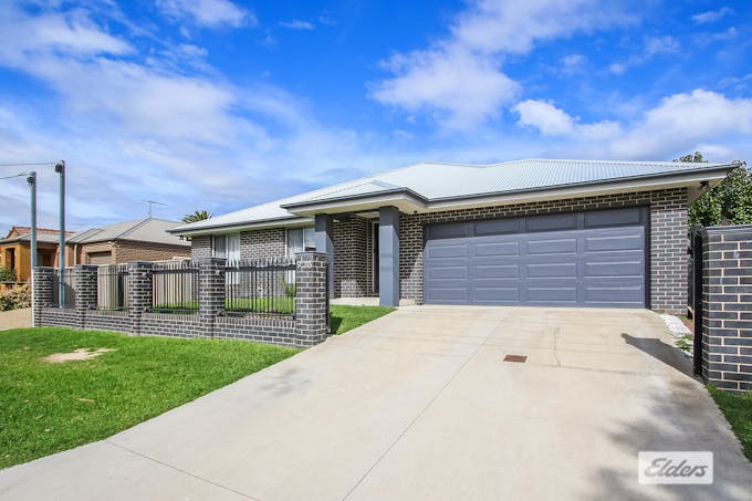 923 Padman Drive, West Albury, NSW, 2640 - Image 1