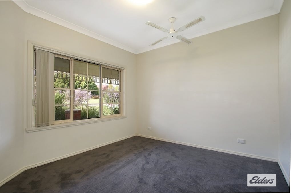42 Falcon Circuit, Wodonga, VIC, 3690 - Image 5
