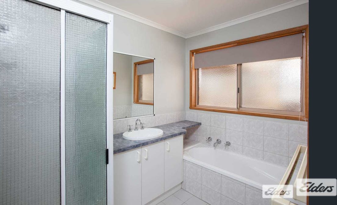 3 Kingsbury Court, Wodonga, VIC, 3690 - Image 4