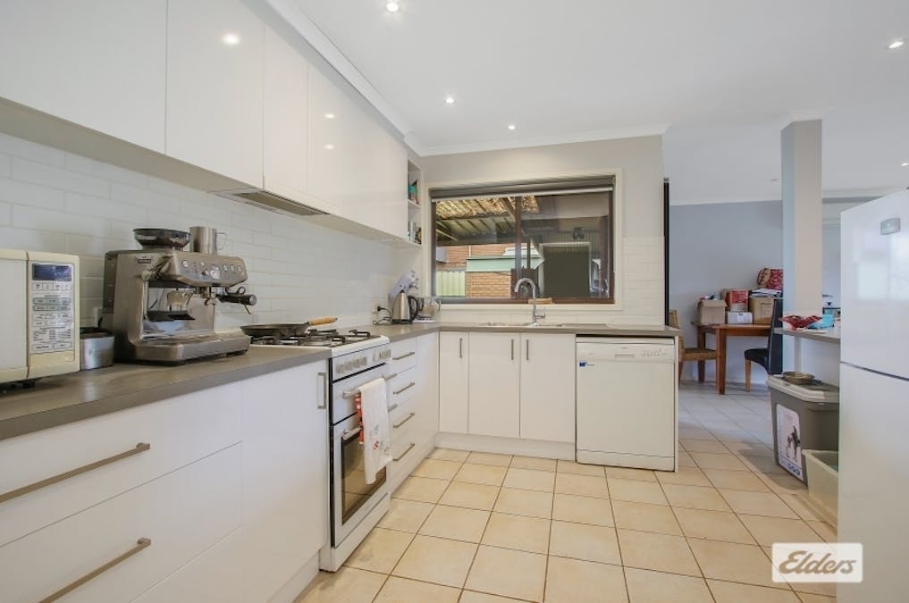 9 Jasper Close, Wodonga, VIC, 3690 - Image 3