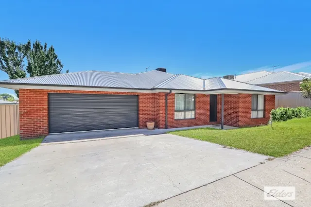 20 Windsor Street — photo from Elders Real Estate Albury/Wodonga