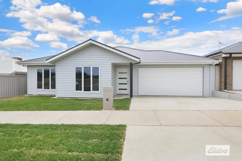 16 Stobie Crescent, Leneva, VIC, 3691 - Image 1