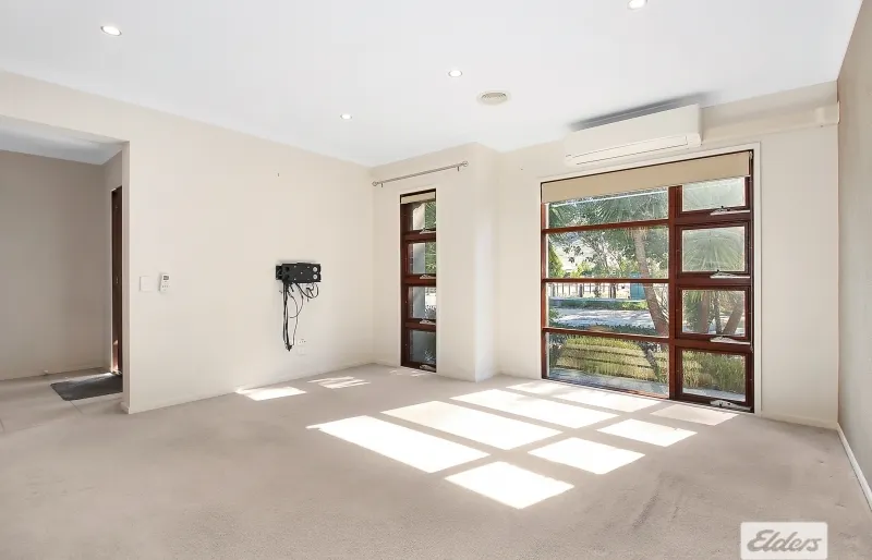 22 Riverside Boulevard, Killara, VIC, 3691 - Image 2