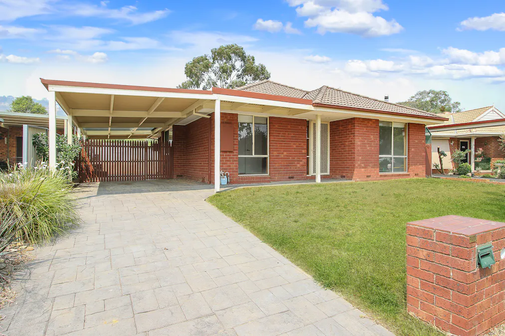 7 Azure Drive, Wodonga, VIC, 3690 - Image 1