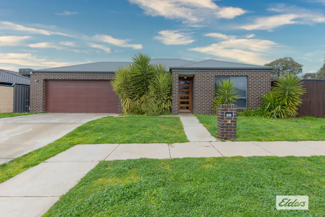 11 McAuliffe Street — photo from Elders Real Estate Albury/Wodonga