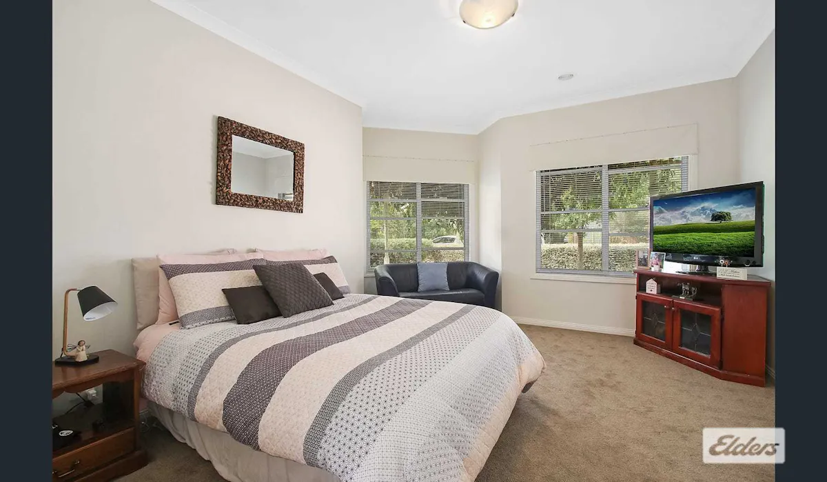 43 Pell Street — photo 4 of 9