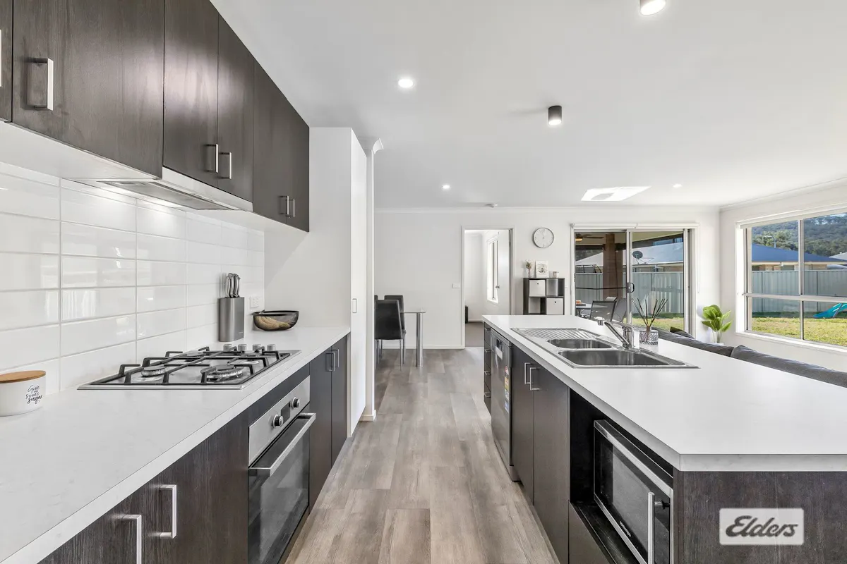 20 Lea Court — photo 2 of 14