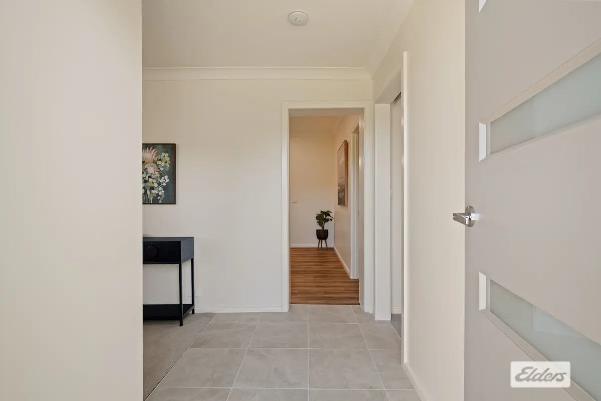 303 Clarence Street — photo 2 of 17